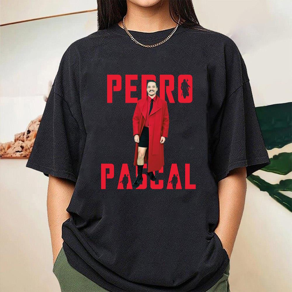 Pedro Pascal In Iconic Red Met Gala Unisex T-Shirt Pedro Pascal In Iconic Red Met Gala Unisex T-Shirt